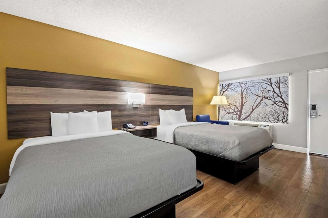 Quality Inn Orange City near Blue Spring State Park 13/33