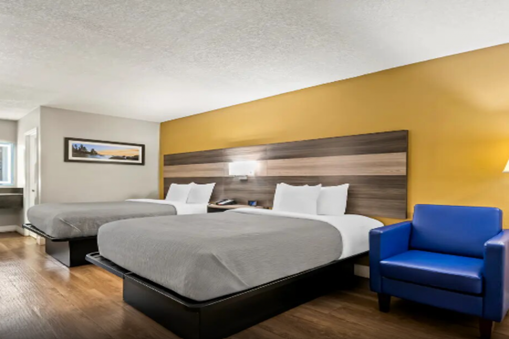Quality Inn Orange City near Blue Spring State Park 10/33