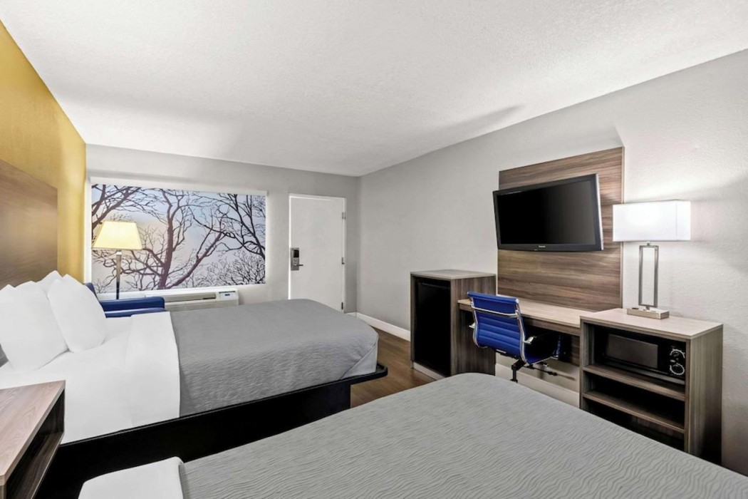 Quality Inn Orange City near Blue Spring State Park 14/33
