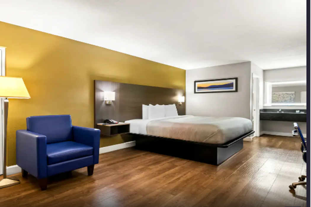 Quality Inn Orange City near Blue Spring State Park 9/33