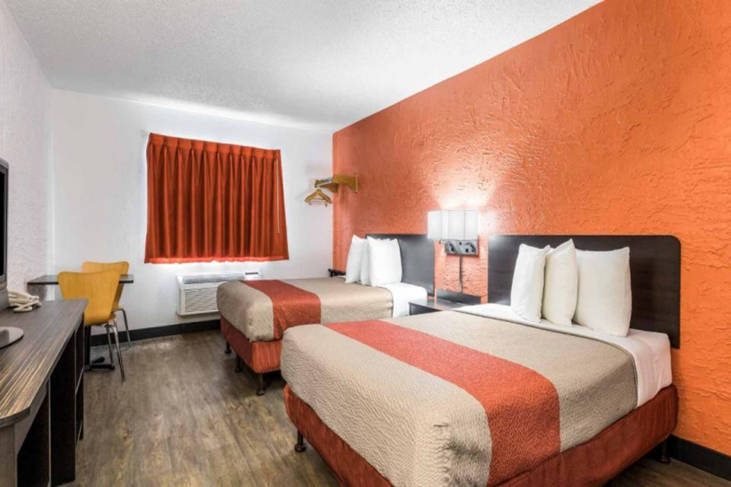 Motel6 Elk Grove Village, IL 15/44