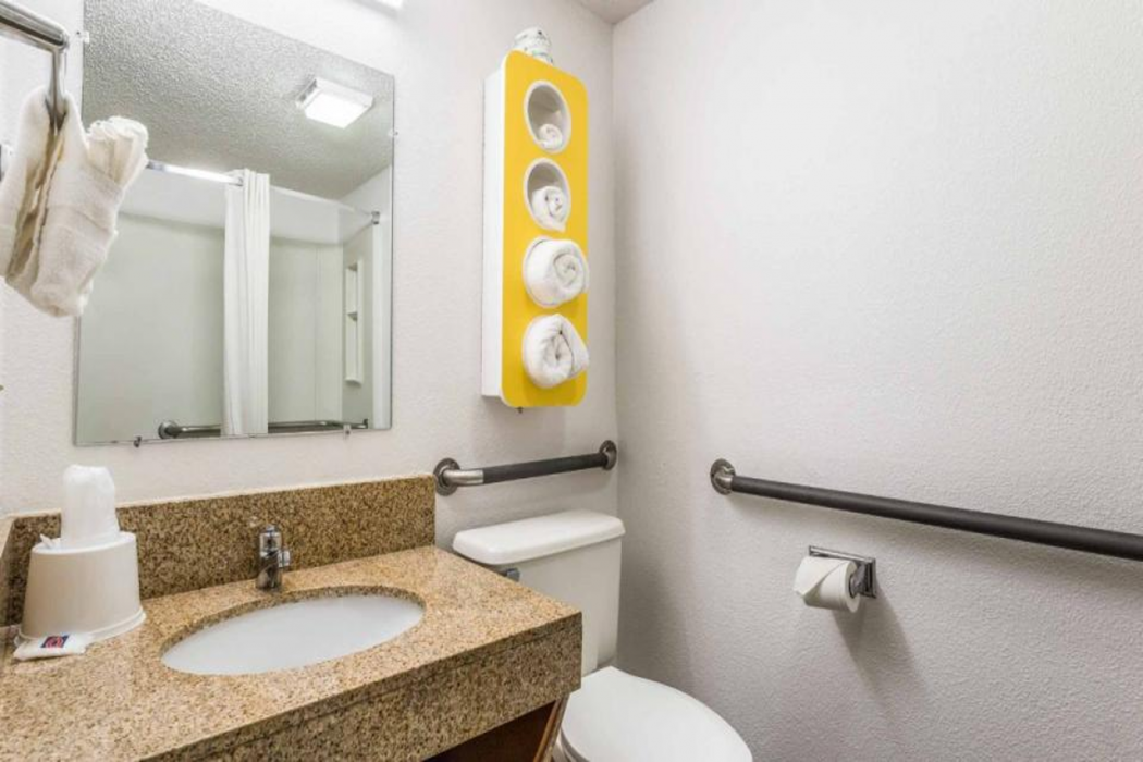 Motel6 Elk Grove Village, IL 23/44