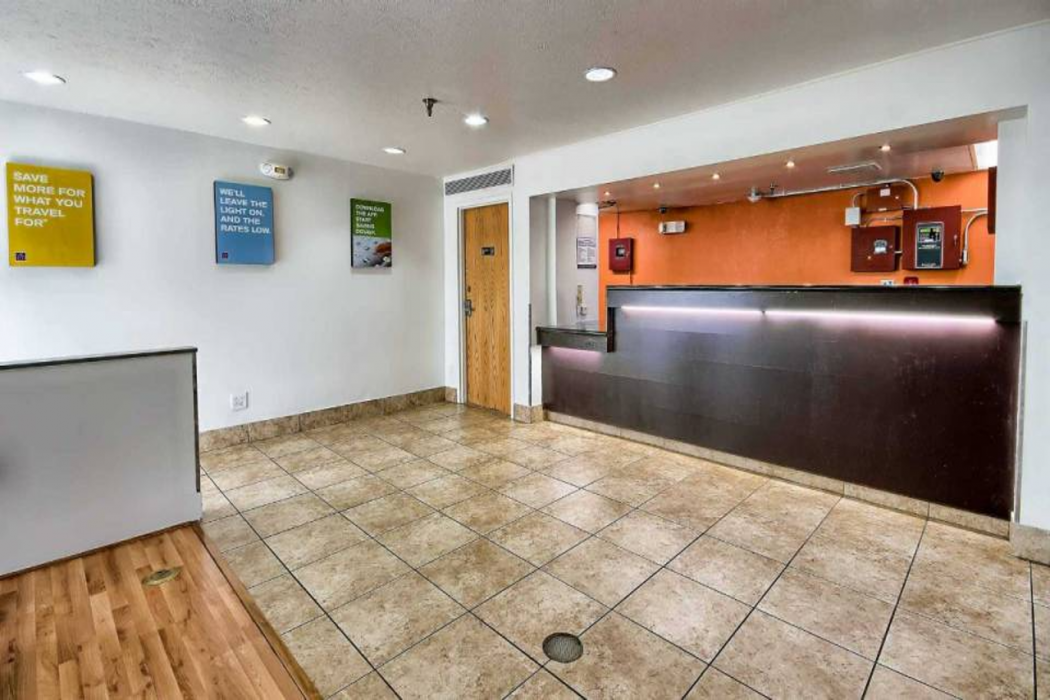 Motel6 Columbus, OH - West 6/58