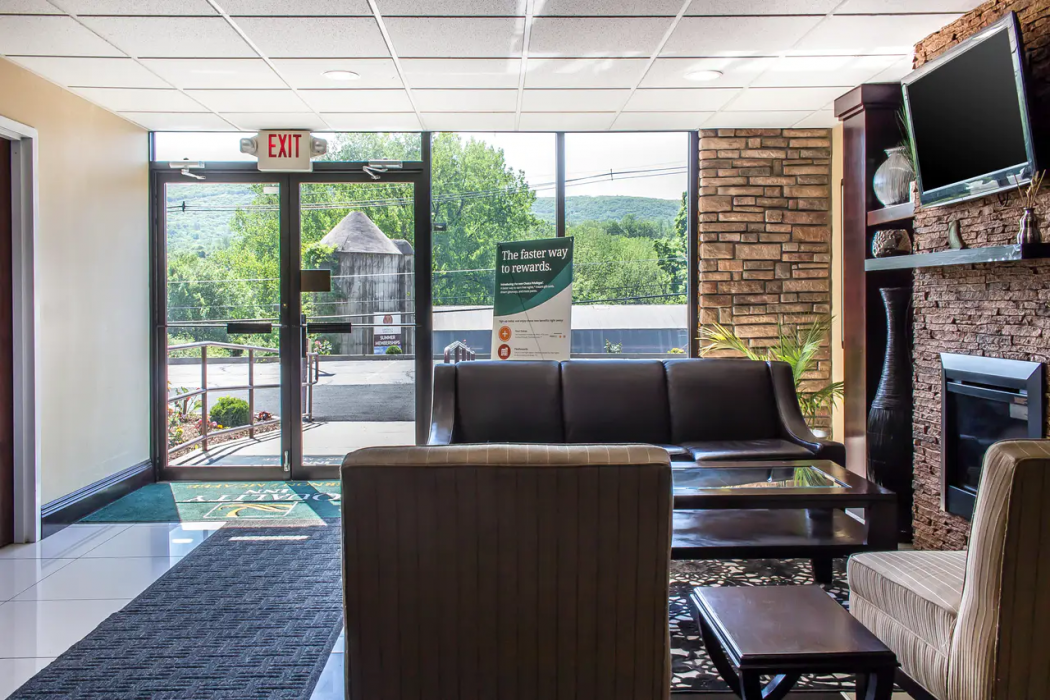 Quality Inn Near Mountain Creek 10/44