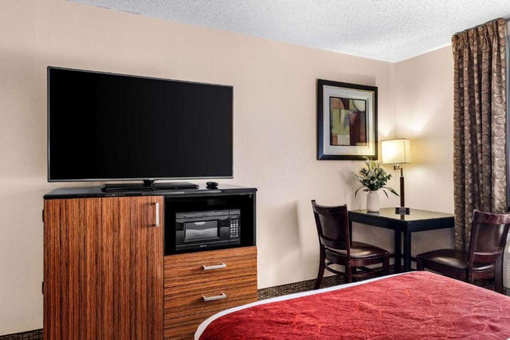 SureStay Plus by Best Western Reading North 10/26