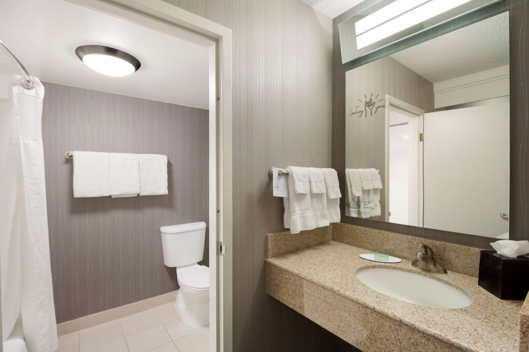 Sonesta Select Huntington Beach Fountain Valley 10/38