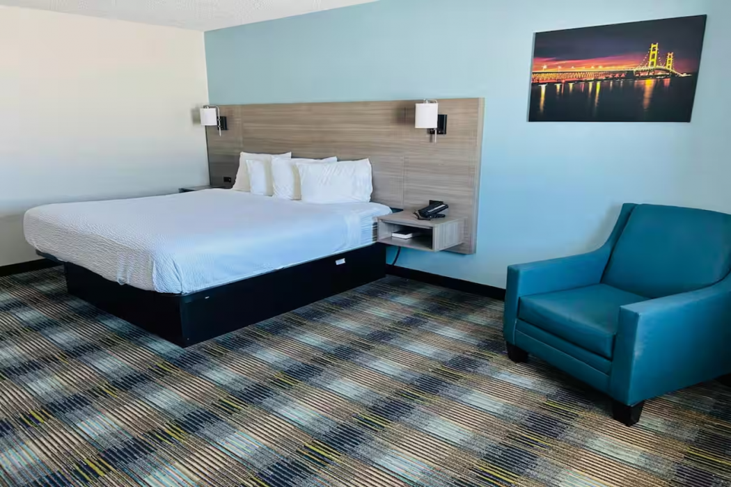 AmericInn by Wyndham Saint Ignace 11/56