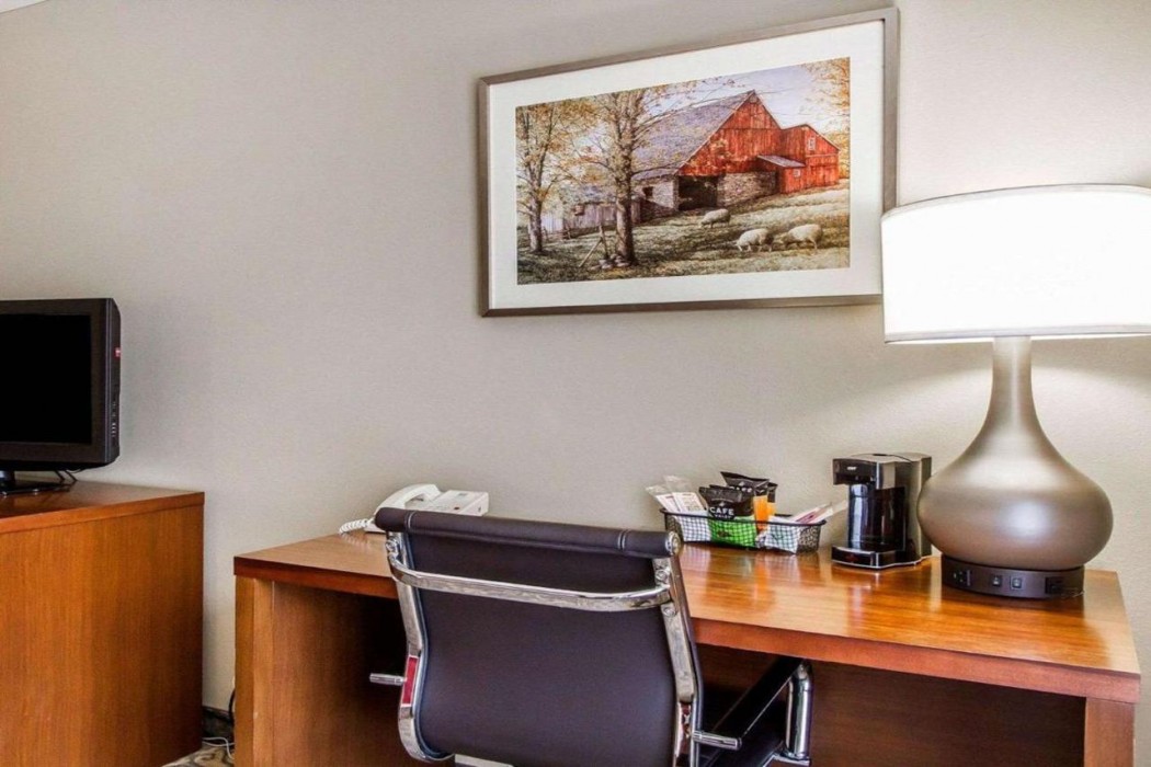 Comfort Inn Brunswick 10/24