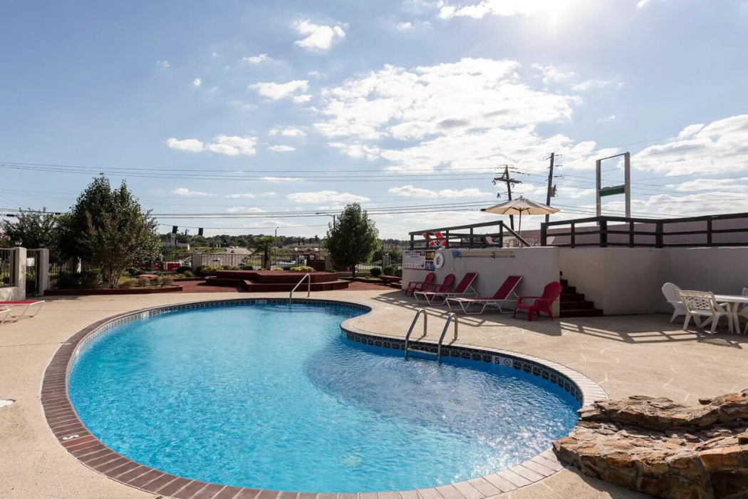 Econo Lodge Grenada 15/26
