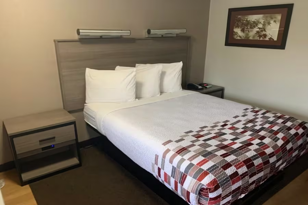 Red Roof Inn Princeton - Ewing 16/24