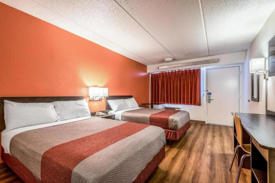 Motel6 Birmingham, AL 13/44