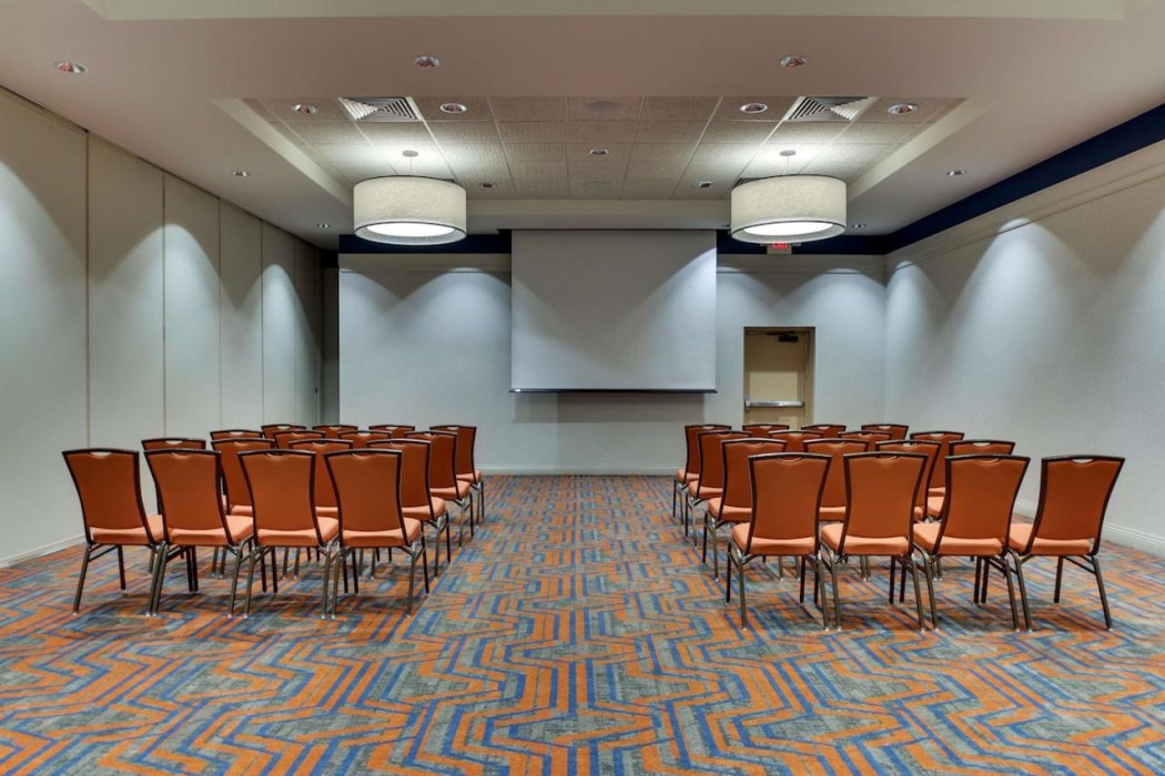 Drury Inn & Suites Knoxville West 26/67