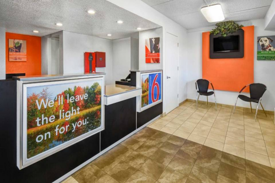 Motel6 Memphis, TN - Downtown 9/58
