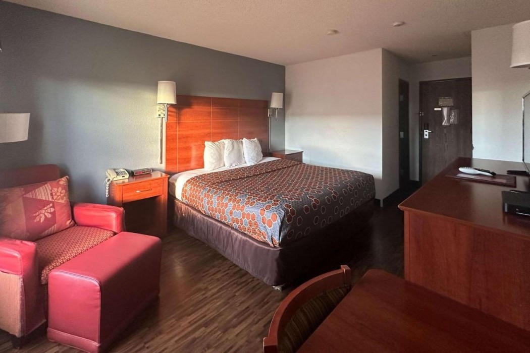 Econo Lodge Tucumcari Route 66 13/27