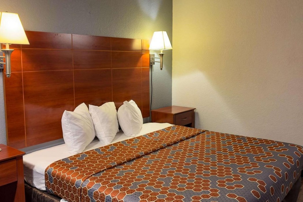 Econo Lodge Tucumcari Route 66 11/27