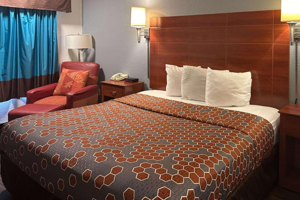 Econo Lodge Tucumcari Route 66 14/27