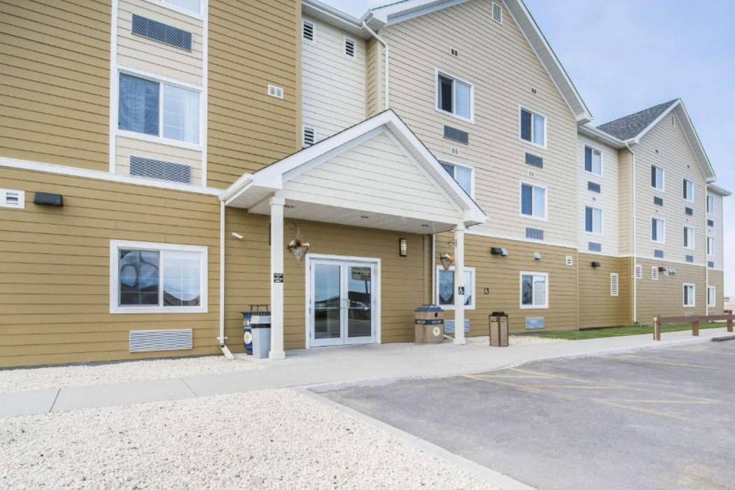 Quality Inn & Suites Thompson 2/22