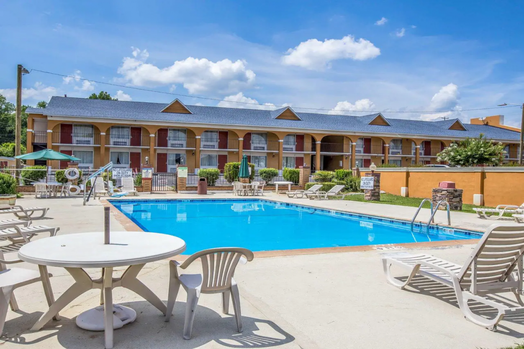 Quality Inn Greenwood Hwy 25 33/49