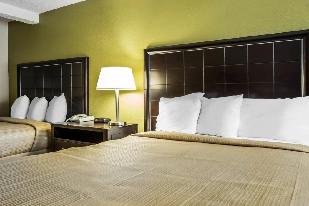 Quality Inn Greenwood Hwy 25 19/49