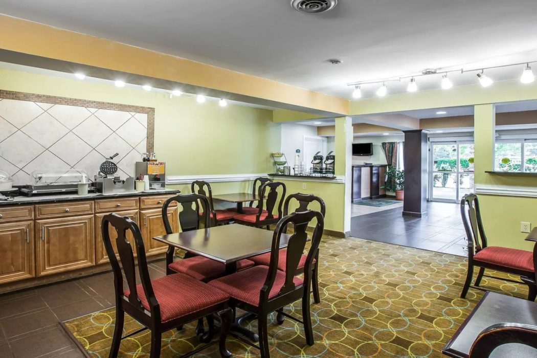 Quality Inn Greenwood Hwy 25 39/49