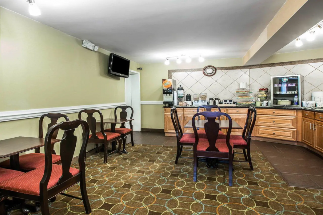Quality Inn Greenwood Hwy 25 40/49