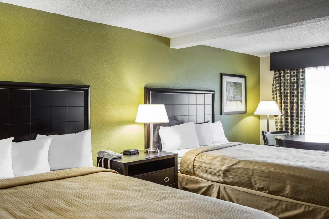 Quality Inn Greenwood Hwy 25 22/49