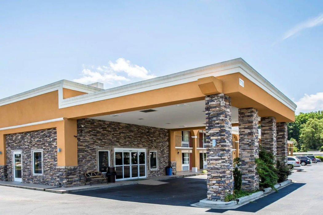Quality Inn Greenwood Hwy 25 2/49