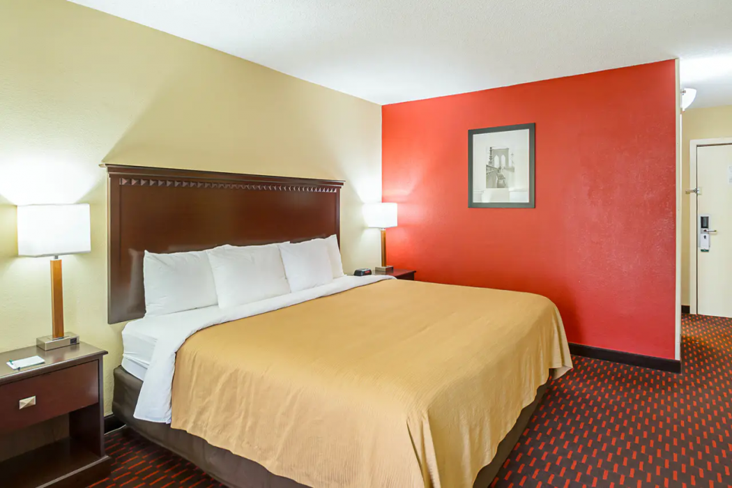 Quality Inn & Suites Hagerstown 11/35