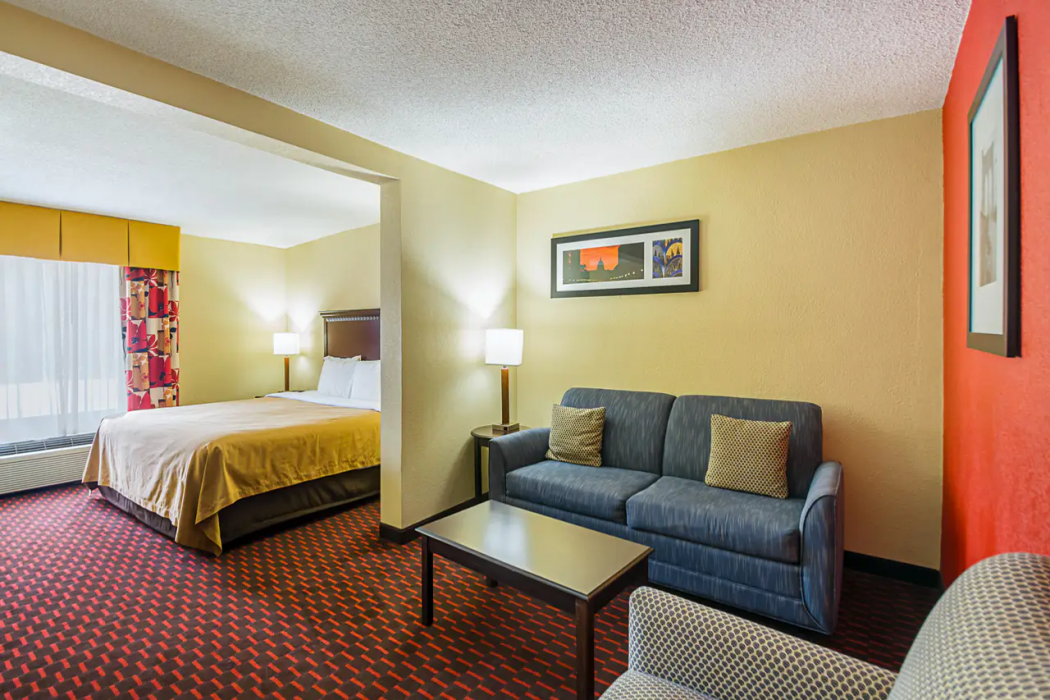 Quality Inn & Suites Hagerstown 7/35