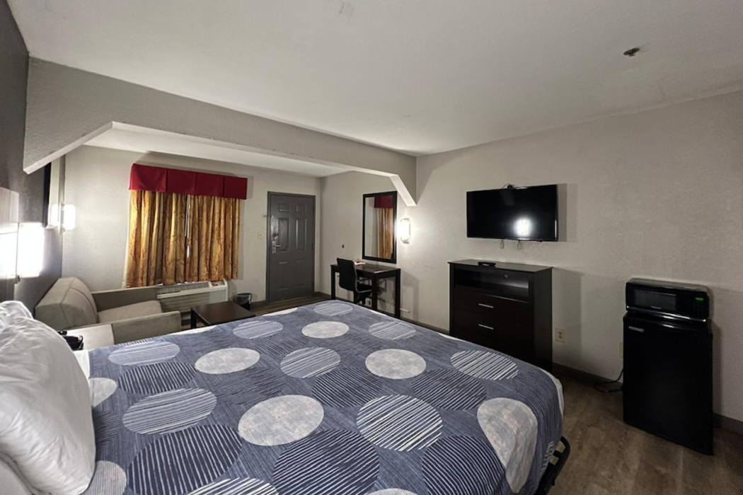 Speedway Inn & Suites Griffin US 19 24/69