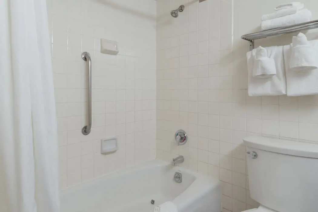 Clarion Hotel Concord/Walnut Creek 28/48