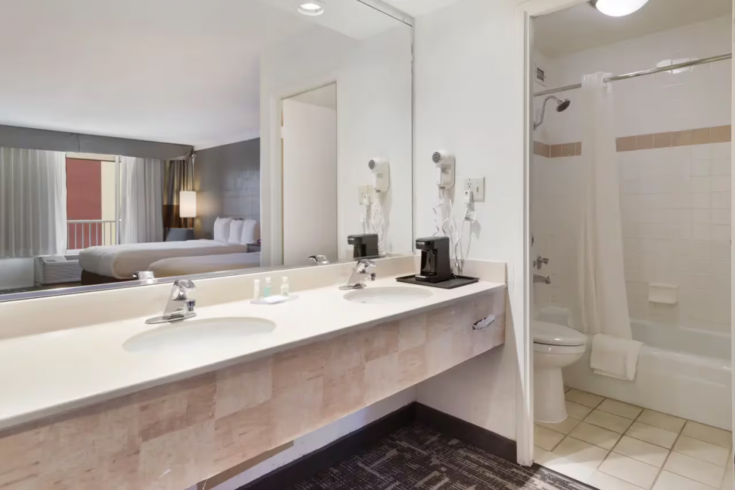 Clarion Hotel Concord/Walnut Creek 29/48