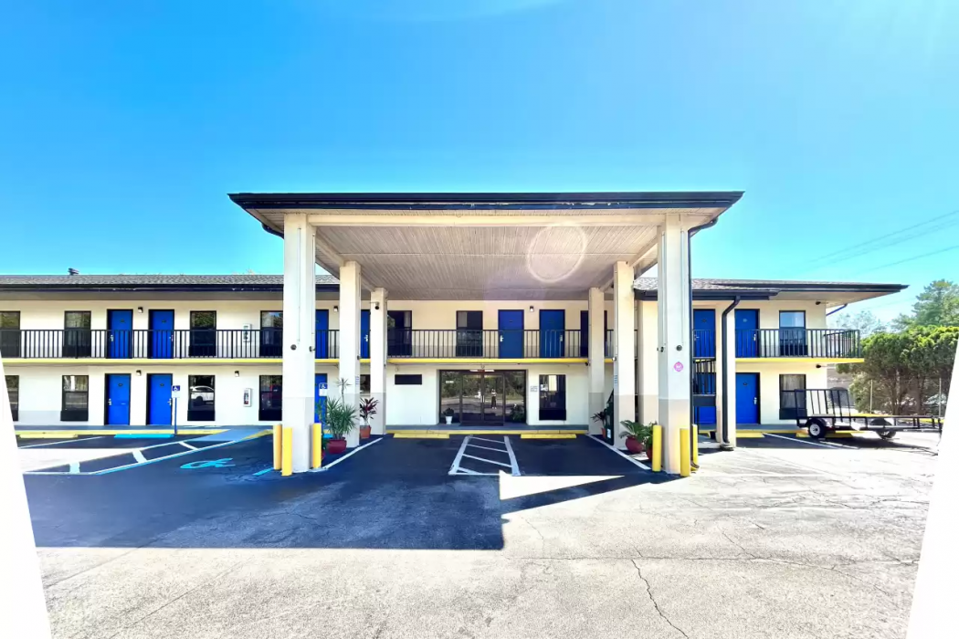 Clarion Pointe Alachua - Gainesville Area 1/20