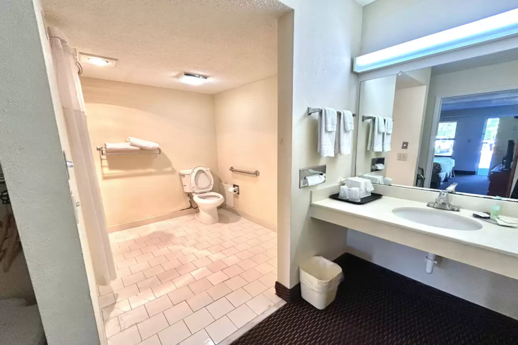 Clarion Pointe Alachua - Gainesville Area 2/20