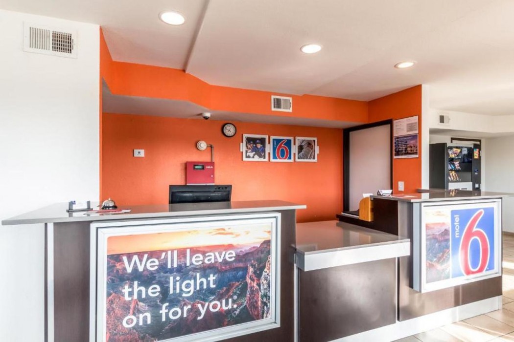 Motel6 San Antonio, TX - South WW White Rd photo5