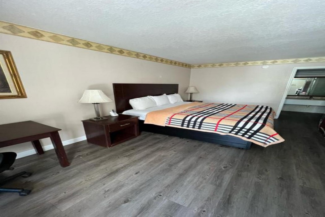 Rodeway Inn New Port Richey 7/33
