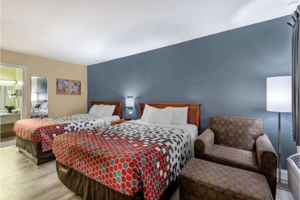 Econo Lodge Erlanger - Cincinnati Airport 6/18