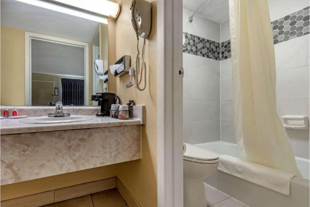 Econo Lodge Erlanger - Cincinnati Airport 14/18