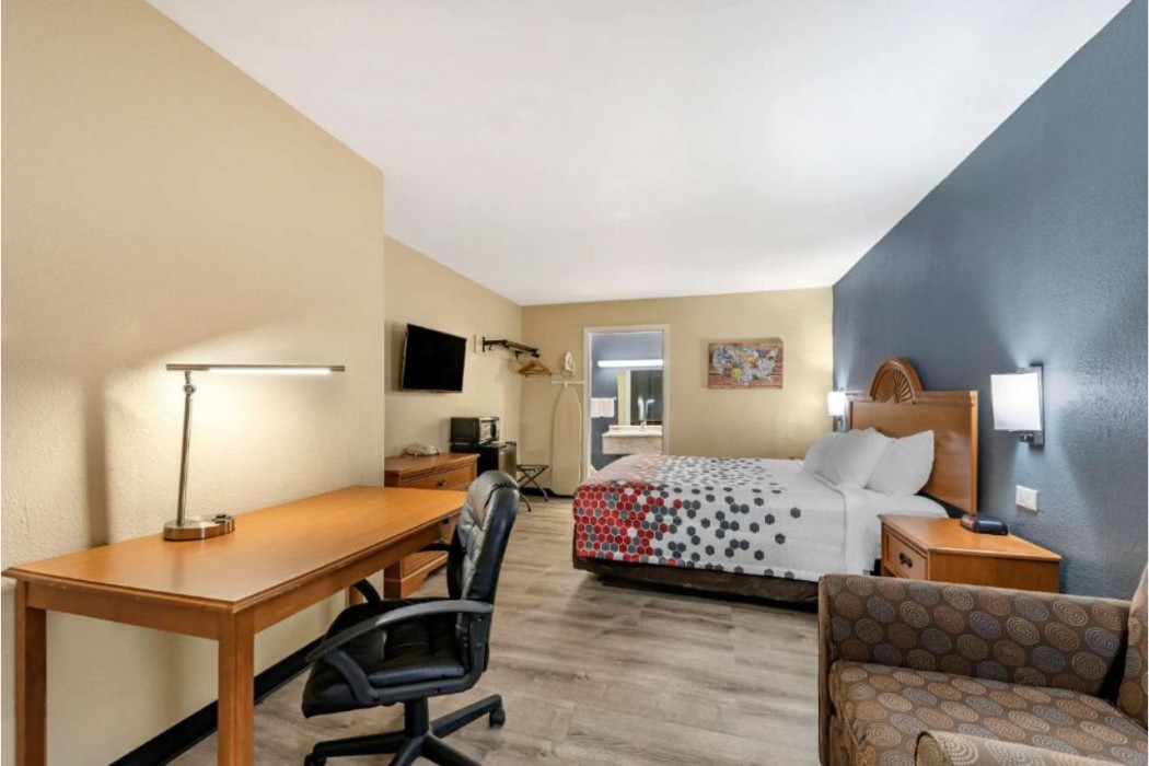 Econo Lodge Erlanger - Cincinnati Airport 10/18
