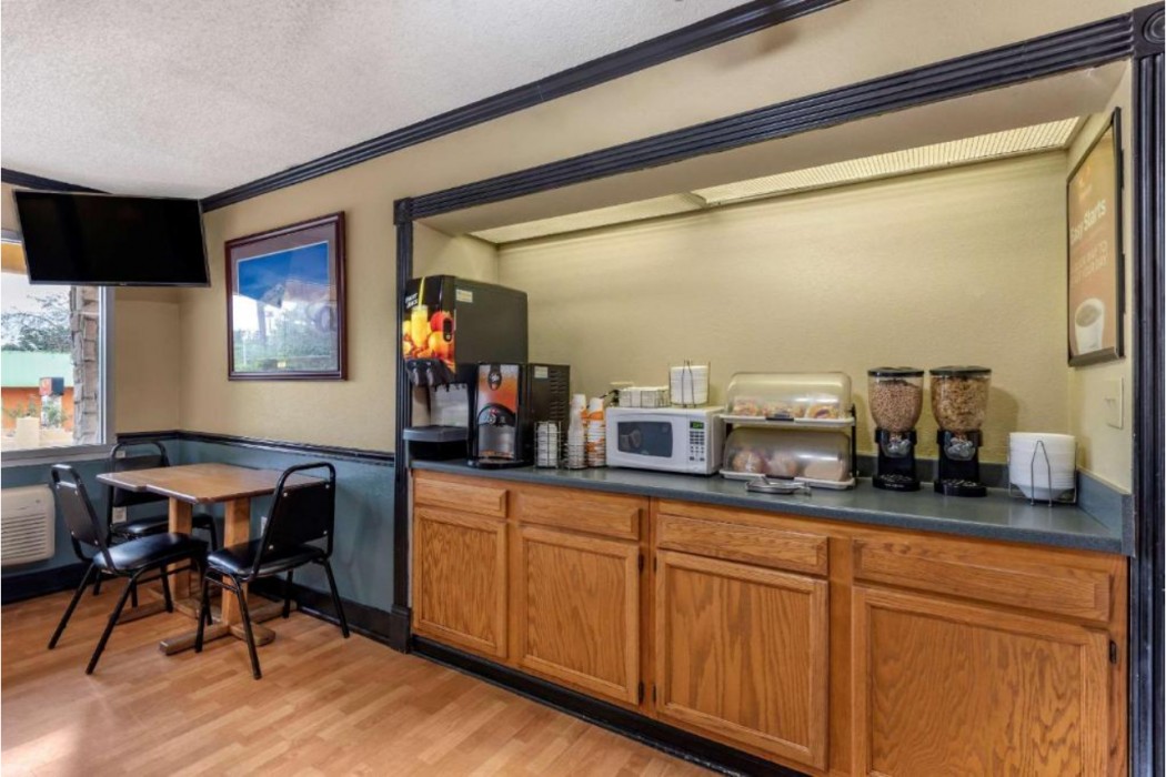Econo Lodge Erlanger - Cincinnati Airport 16/18