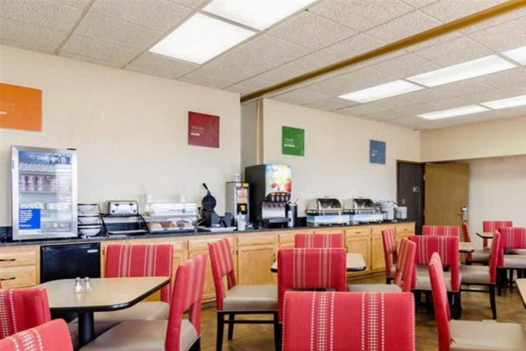 Quality Inn & Suites Colby, KS 16/51