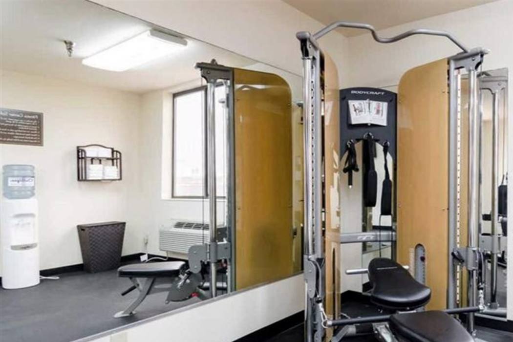 Quality Inn & Suites Colby, KS 23/51