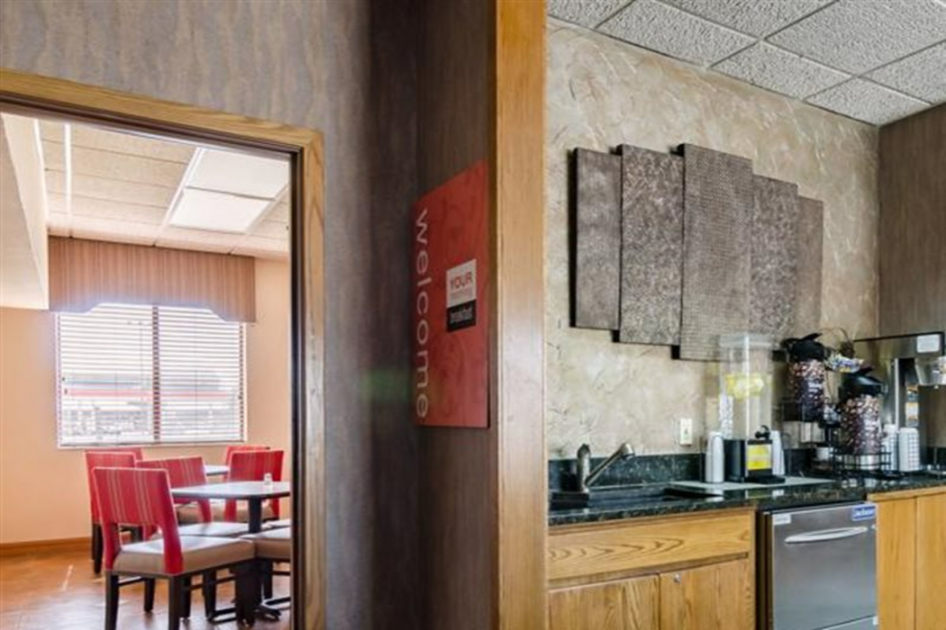 Quality Inn & Suites Colby, KS 19/51