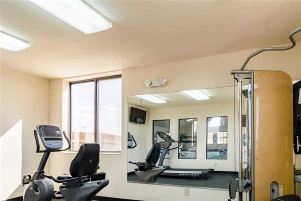 Quality Inn & Suites Colby, KS 22/51