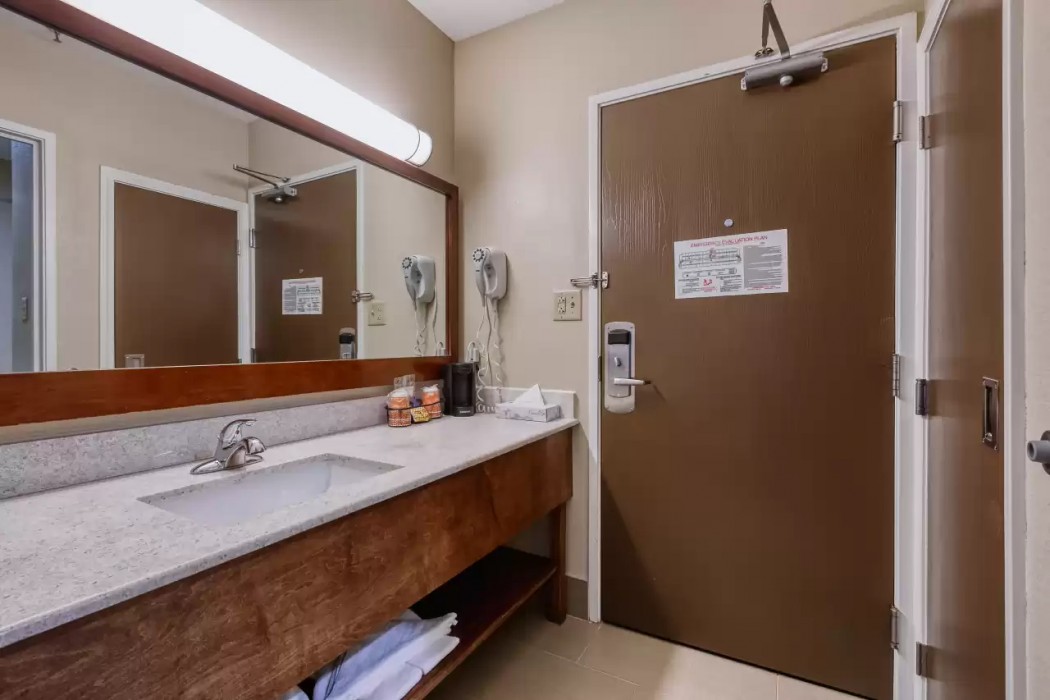 Comfort Inn Shepherdsville - Louisville South 14/24