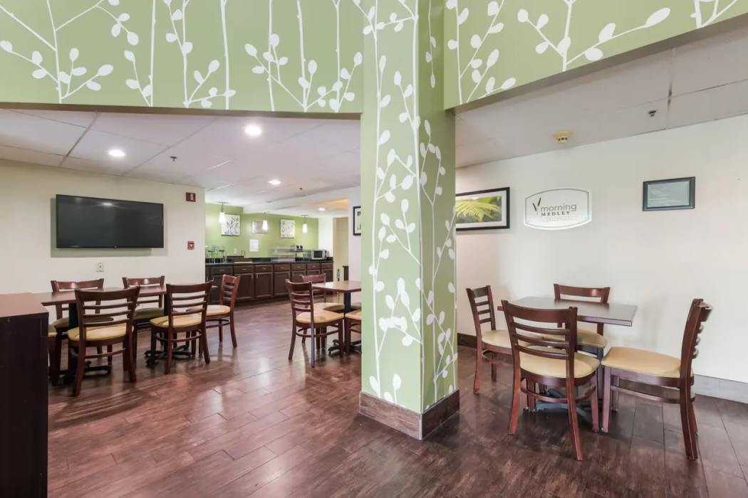 Studio6 Suites - Knoxville, TN - Downtown 21/35