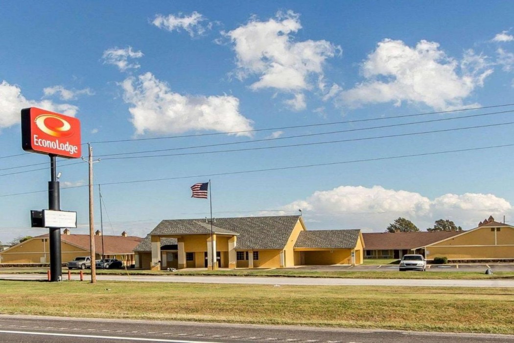Econo Lodge Pryor 2/58