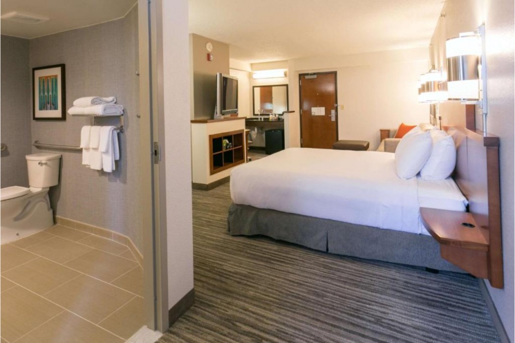 Hyatt Place Nashville/Franklin/Cool Springs 17/77