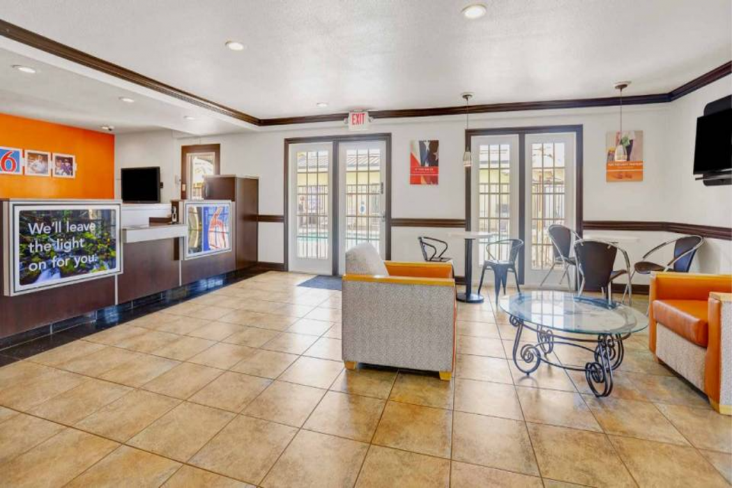 Motel6 Lodi, CA 24/47