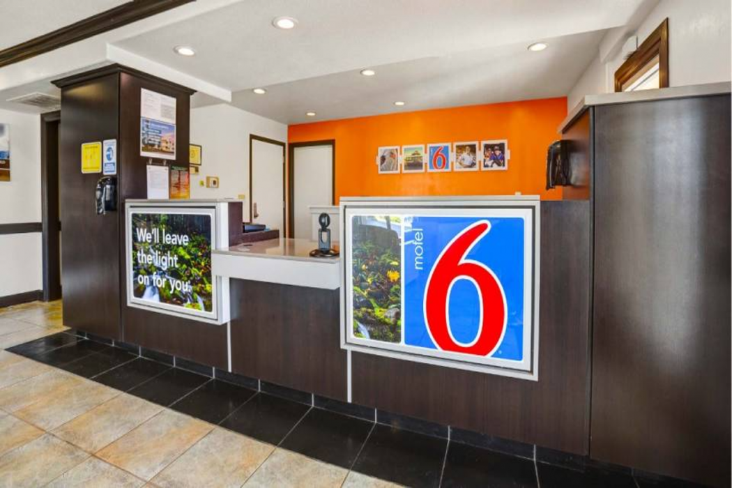 Motel6 Lodi, CA 6/47